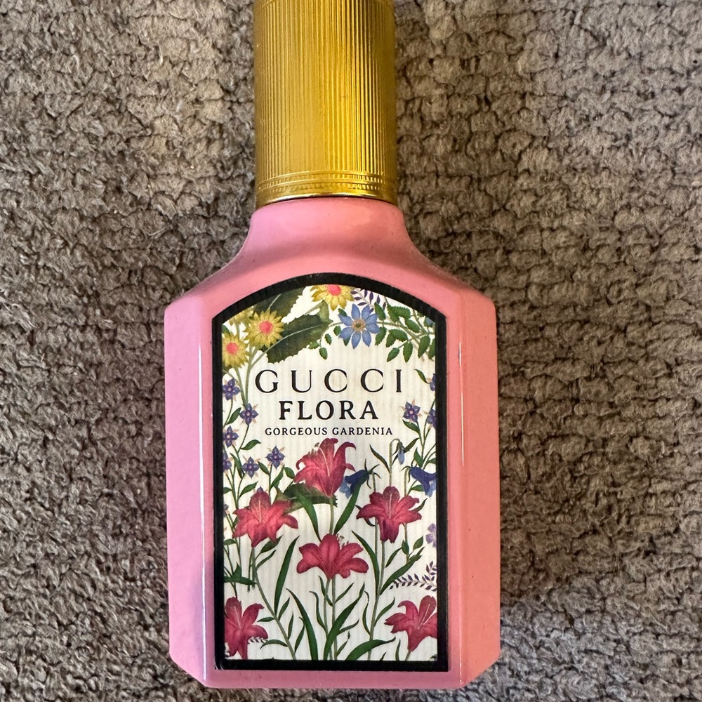 Flora Gorgeous Gardenia Eau de Parfum 1oz